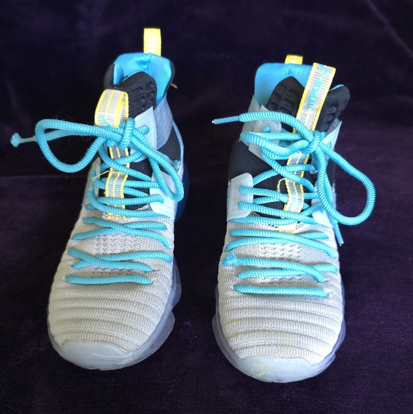 Kids' Blue and Yellow Basketball Sneakers - Picture 3 of 15